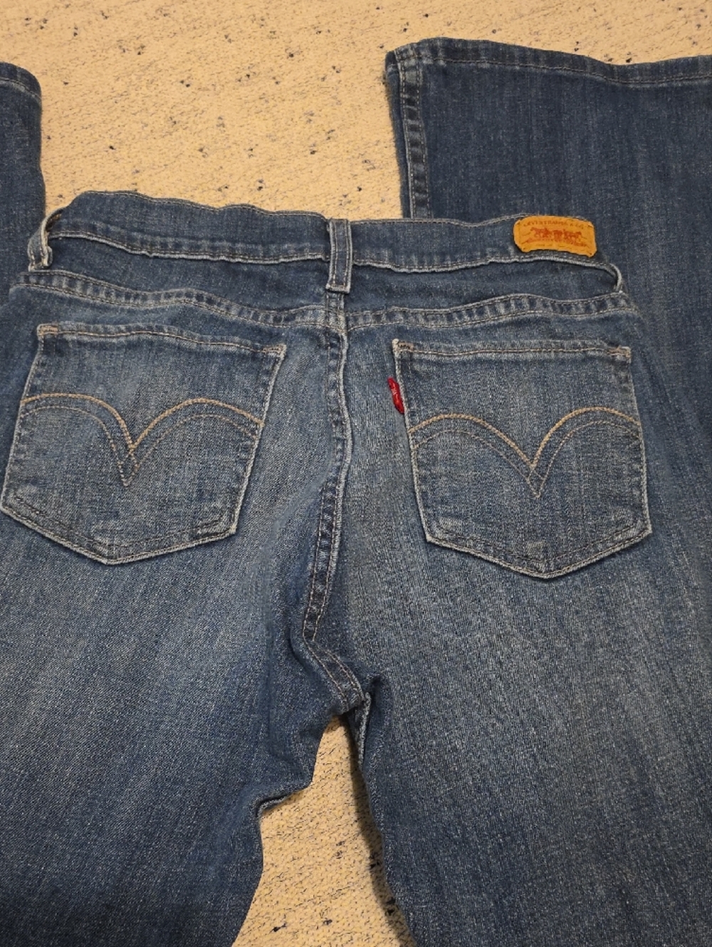 Levi's Women's Blue Straight-Leg Jeans - Picture 2 of 6